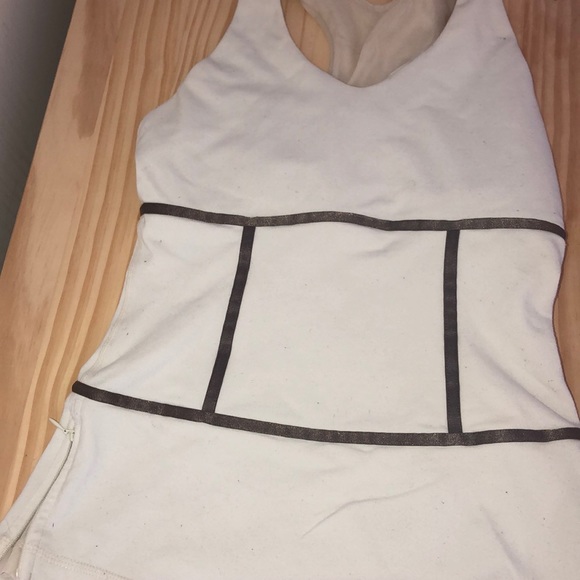 Lulu lemon tank top - Picture 2 of 4